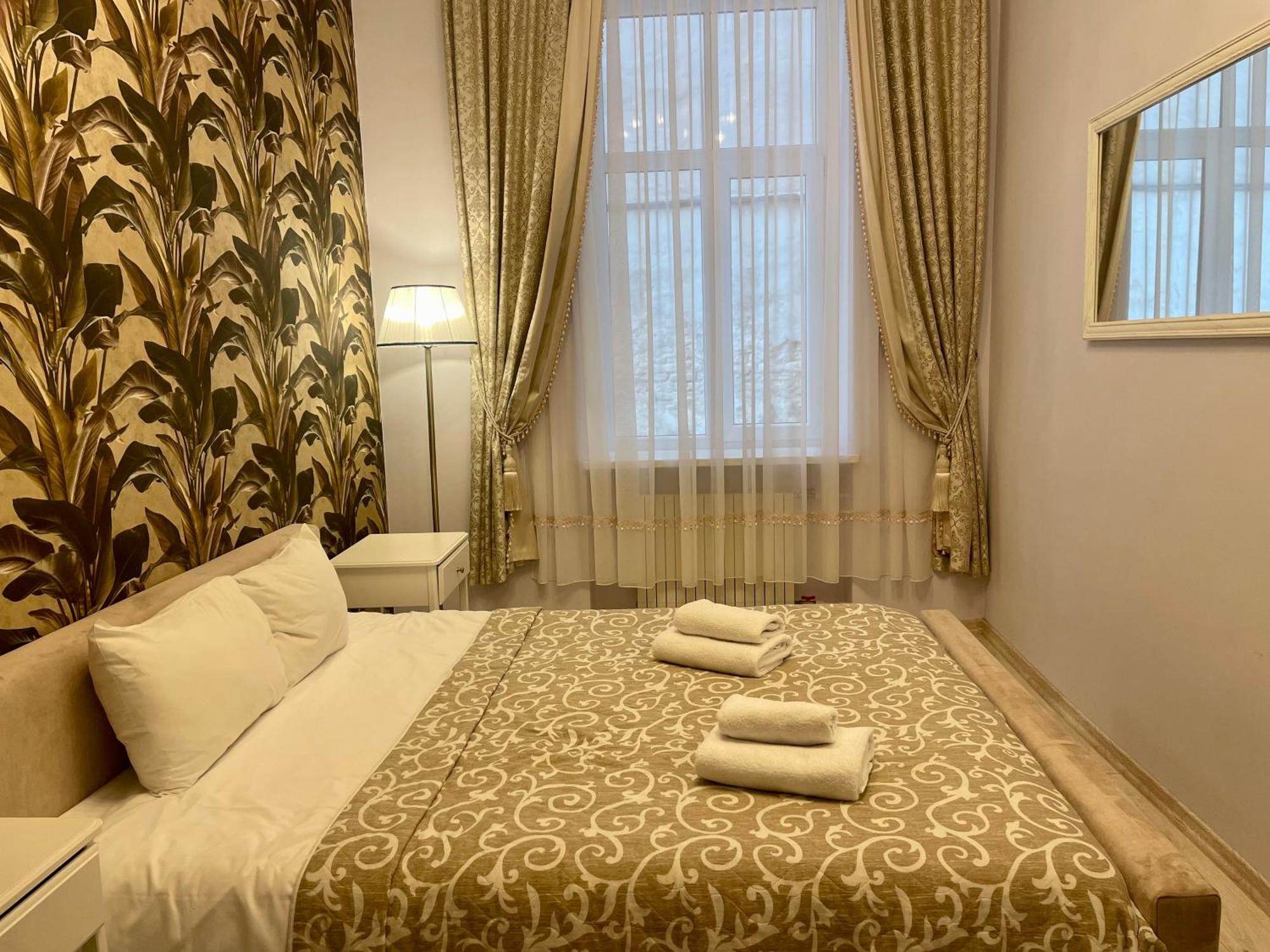 Apartment In Art Nouveau District Riga